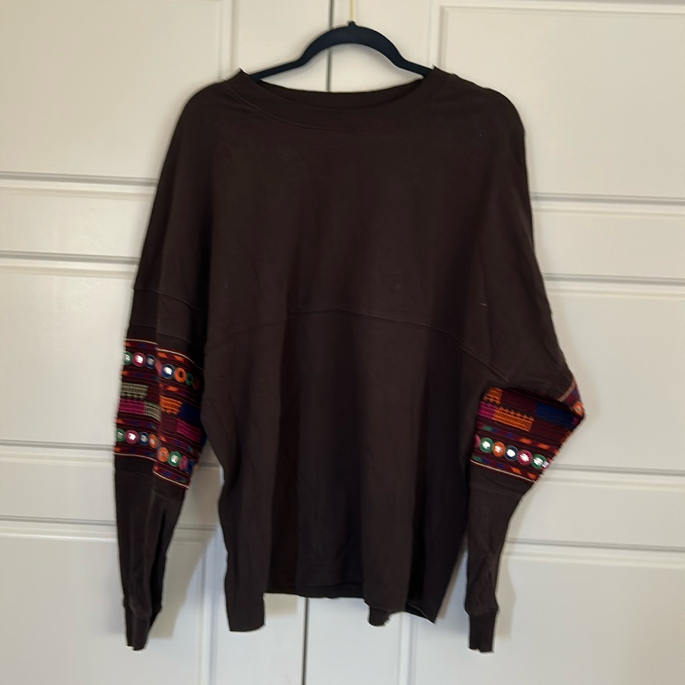 Urban outfitters crewneck/longsleeve